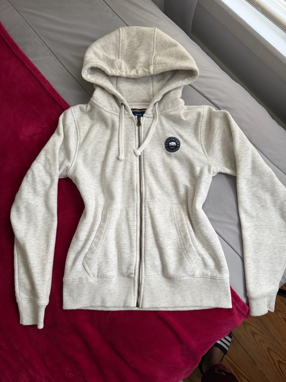 Light Grey Full-Zip Hoodie Sweater with Chest Patch